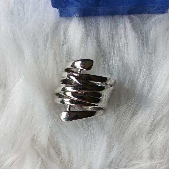 Sterling Silver Vintage Wide Band Ring - Size 7 and 8 - Picture 2 of 12